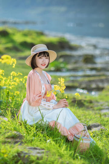 国产美女被